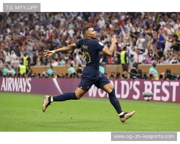 世界杯姆巴佩禁区内小角度抽射完成世界级进球